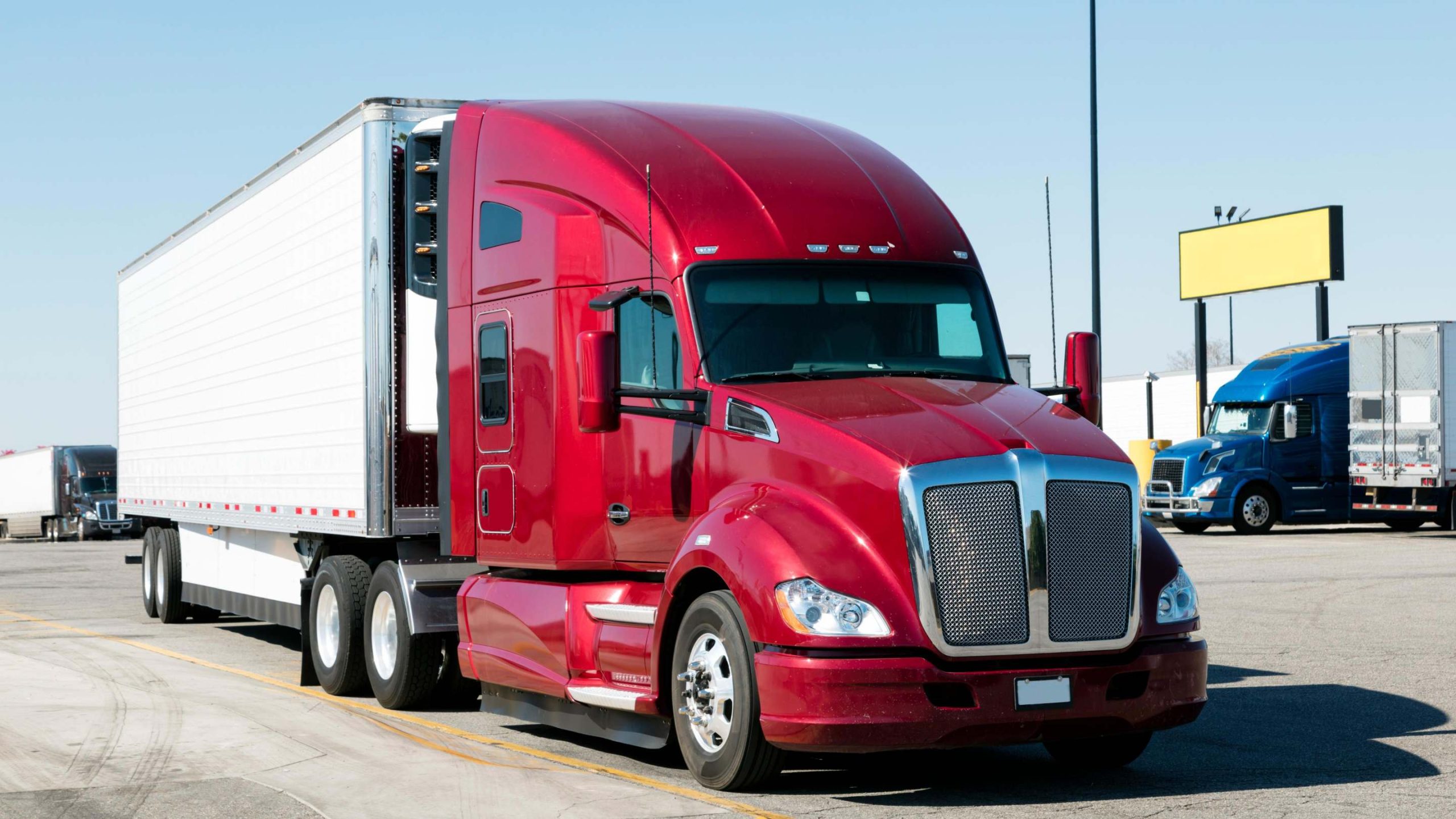 Why Enclosed Auto Transport in Palm Bay, FL Is the Best Choice for Luxury and Classic Cars